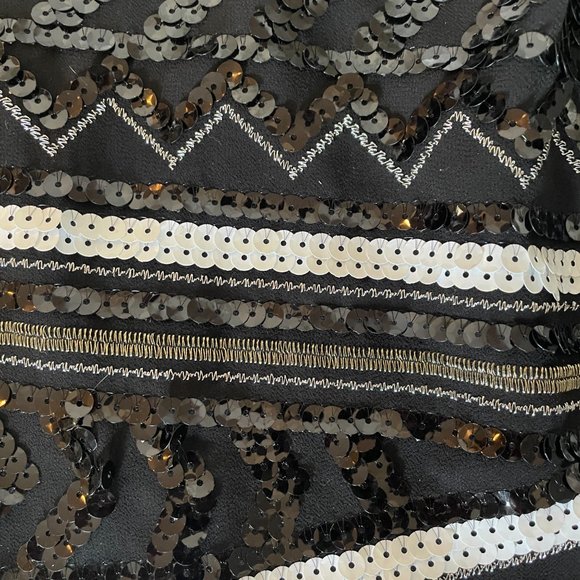 Black and white sequinned mini-skirt, size small - Picture 2 of 8